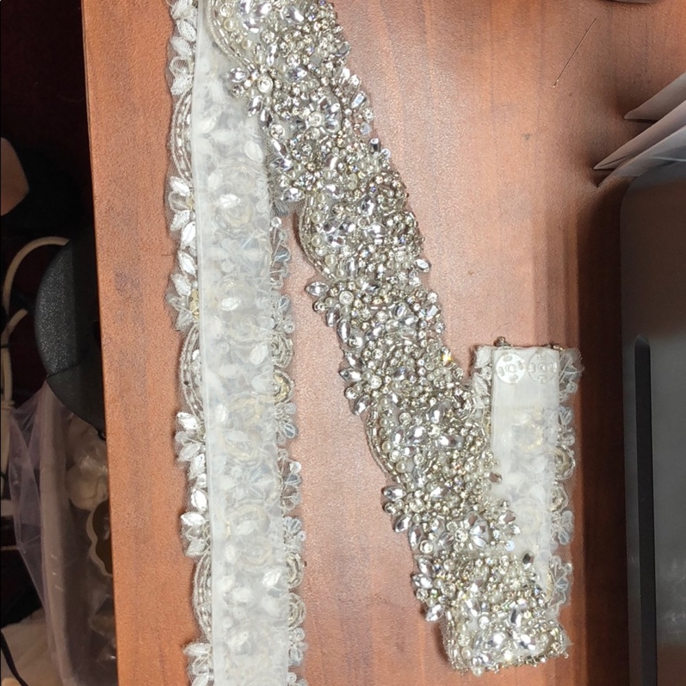 NWT IVORY BRIDAL BELT